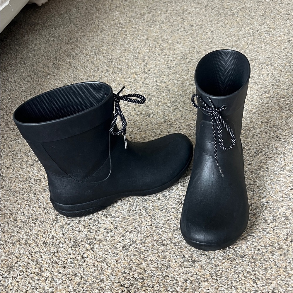 CROCS Black/Navy Rain Boots